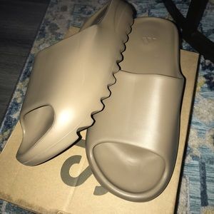 Yeezy’s Slides